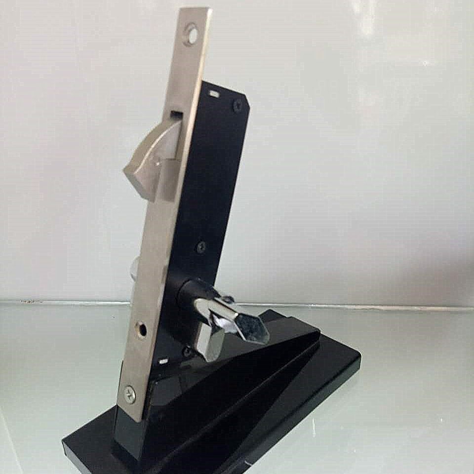 China del sur LB20 acero inoxidable puerta corredera cerradura aleación de aluminio puerta gancho cerradura push pull insertar solo gancho puerta de hierro cerradura de la puerta