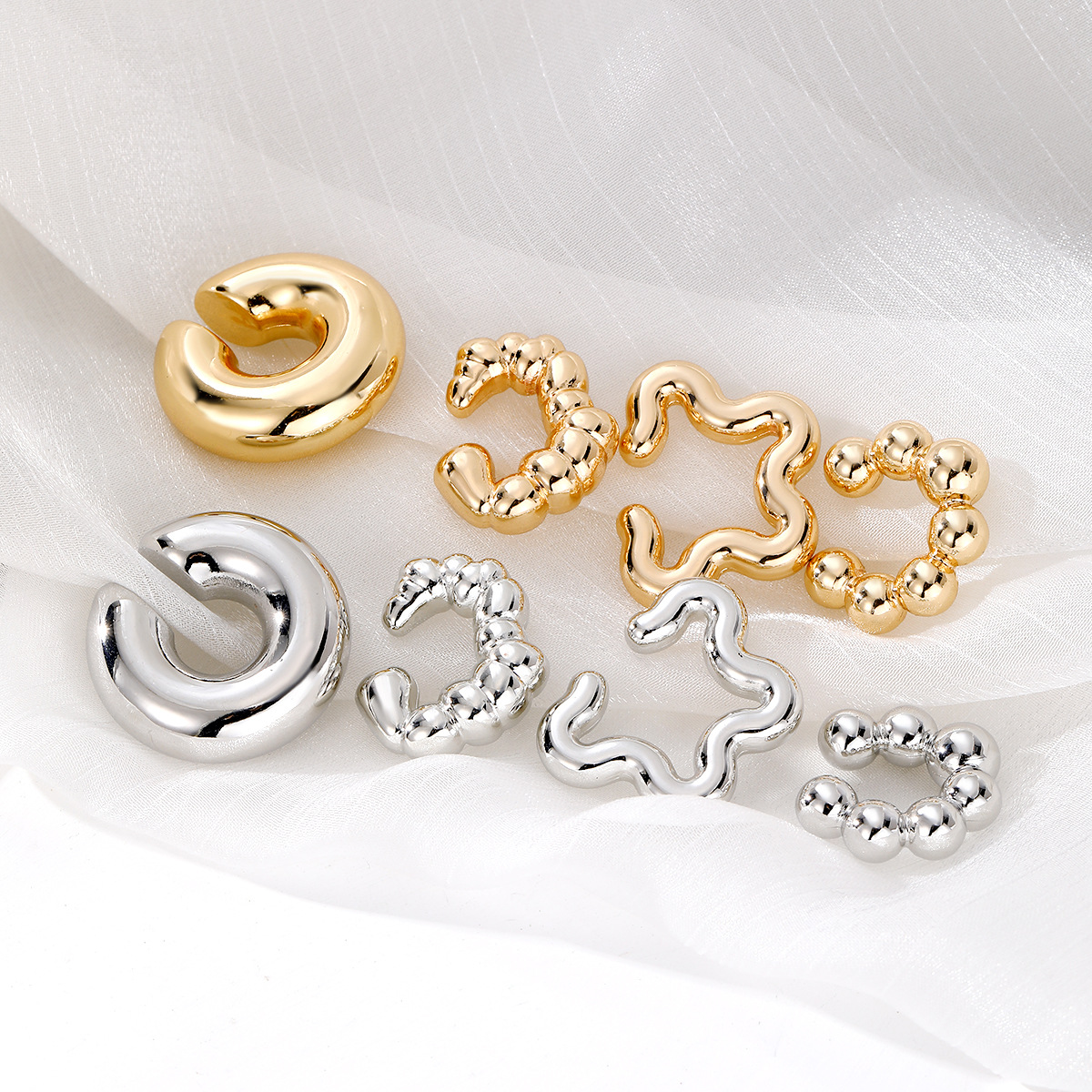 Holiday Occasion Plastic, Resin Material 1 Set Retro Simple Style Solid Color Plating Plastic Resin Ear Cuffs