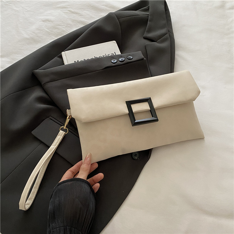 Moda francesa de moda bolso de brazo para mujeres 2025 verano nueva textura simple bolso de hombro pequeño