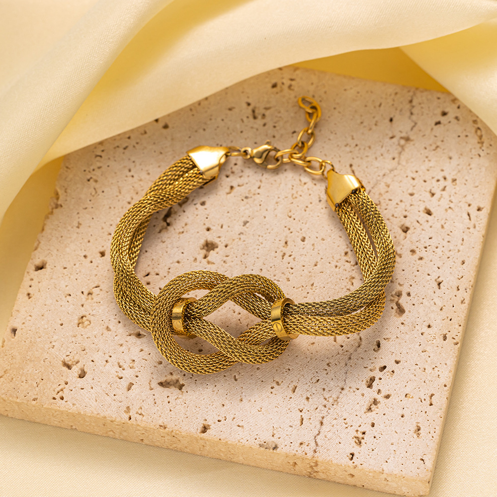 25g Weight 0.03µm-0.05µm Gold Plating Thickness PVD Coated Gold Plating Process 18K Real Gold Plated Plating Material 304 Stainless Steel Pendant Material Zircon Inlay Material Bracelets Classification 304 Stainless Steel Chain Material Cuban Link Chain Curb Chain, box chain, Twisted Rope Chain, snake chain, figaro chain Chain Type 1 Piece Quantity Daily Occasion 304 Stainless Steel Material Eye, Flower, Butterfly Pattern Women's Gender Casual, Simple Style Style Enamel, Inlay Craft Casual Simple Style Eye Flower Butterfly Titanium Steel Zircon Bracelets In Bulk 30