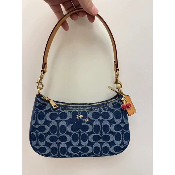 Tanning Blue + Gift Box (Cherry Needs to be Plus)