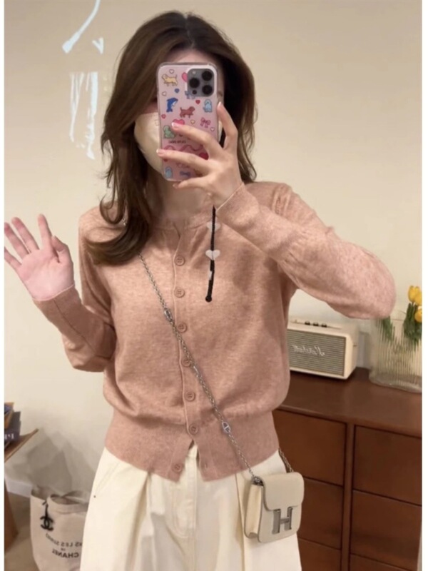 Early Autumn Soft and Waxy New Thin Knitted Cardigan for Women Korean Style Round Neck Loose Short Small Outer Sweater Jacket Top Early Autumn Soft and Waxy New Thin Knitted Cardigan for Women Korean Style Round Neck Loose Short Small Outer Sweater Jacket Top