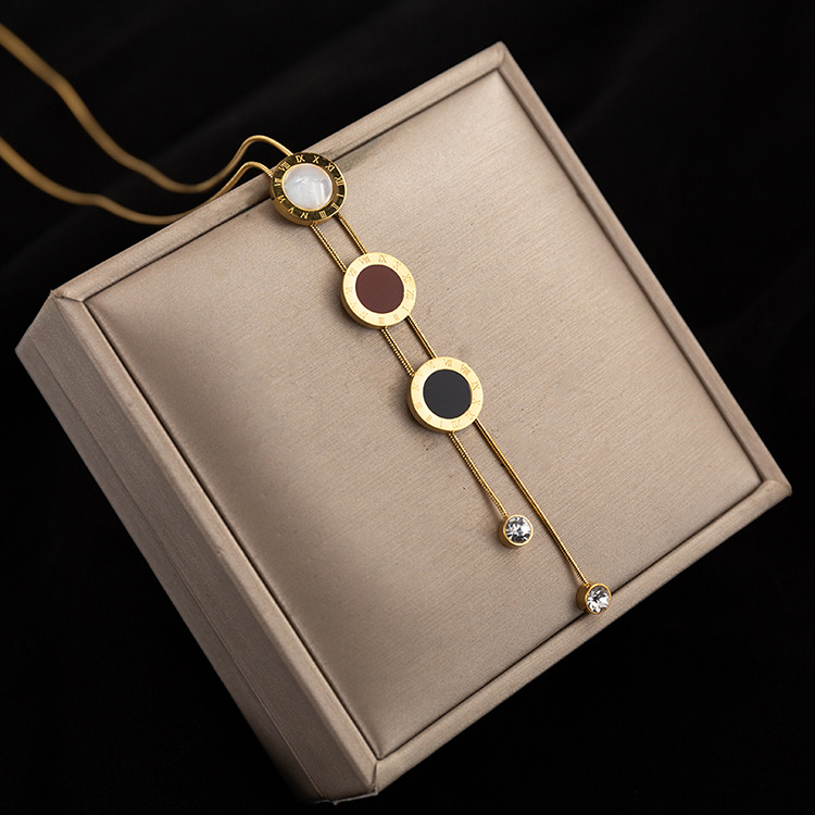 Fashion Letter Titanium Steel Plating Shell Zircon Pendant Necklace 1 Piece