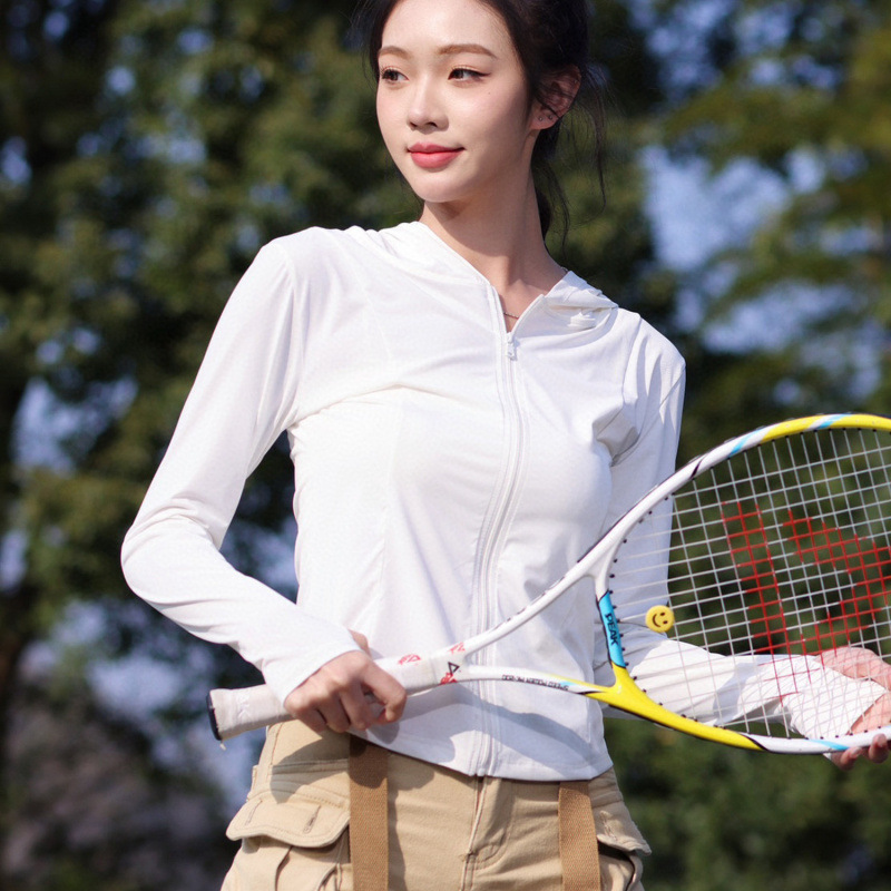 크림 같은 흰색