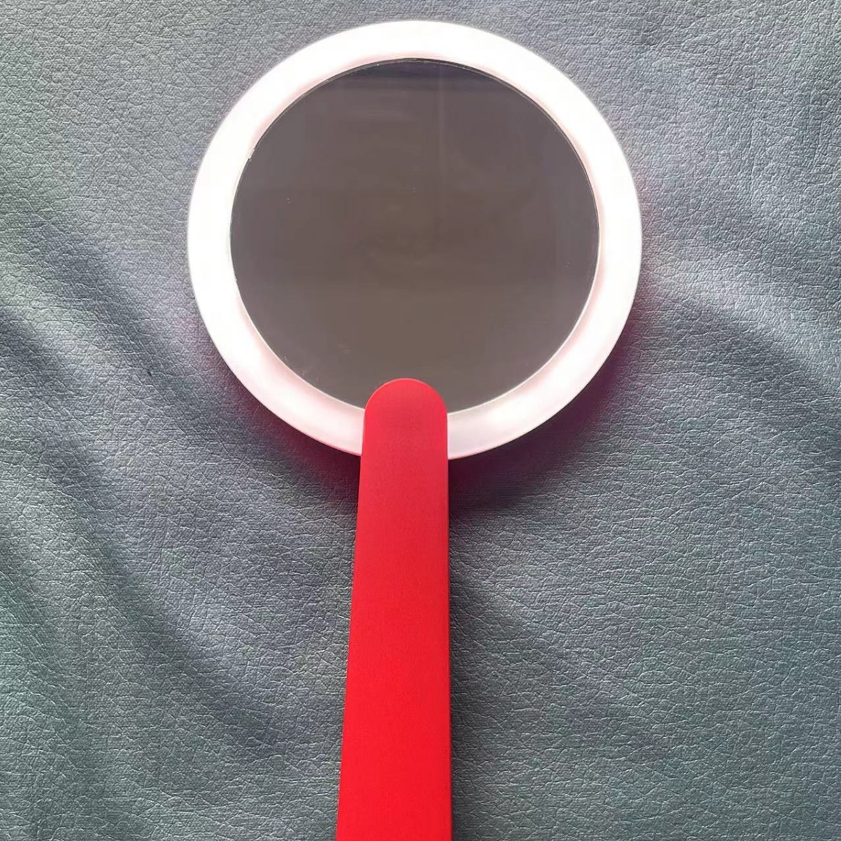 Fabricantes de absorción transfronteriza espejo de mano led espejo de maquillaje con lámpara portátil espejo de mango pequeño espejo plegable