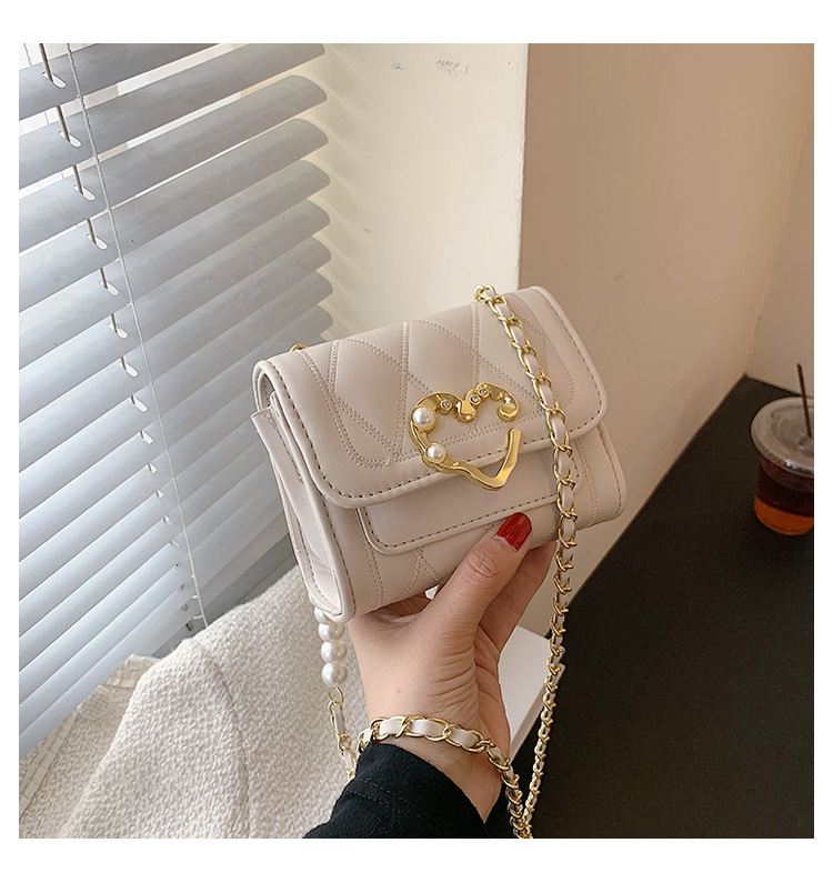 Wholesale Heart-shaped Buckle Messenger Shoulder Small Square Bag Nihaojewelry display picture 38