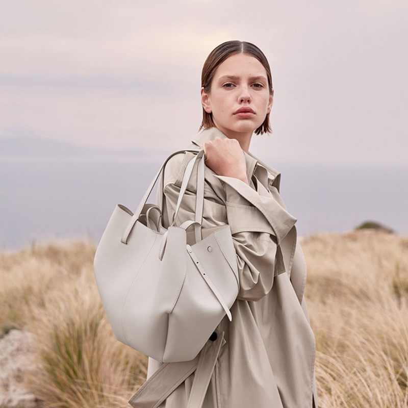 クロスボーダー高バージョン本革POEIVE大容量ショッピングバッグ片肩手提げトート翼女性カバンシワバッグ