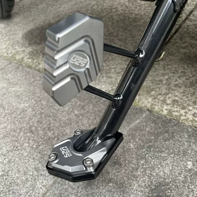UE125/UU/UY enlarged widened temple | Motorcycle frame - auxiliary-block-temple-pad-titanium-color