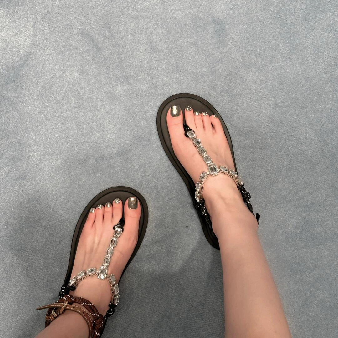 Версия из воловьей кожи ~ шлепанцы со стразами, римские сандалии из натуральной кожи для женщин с ремешками на липучке, маленькие французские сандалии, сандалии на мягкой подошве