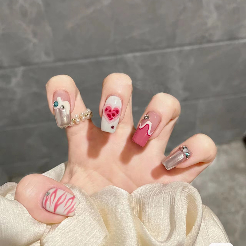 Hand-worn nail nail stickers nail art finished pink flame hot girl fluid magic mirror iron bangs model Love Hand-worn nail nail stickers nail art finished pink flame hot girl fluid magic mirror iron bangs model Love