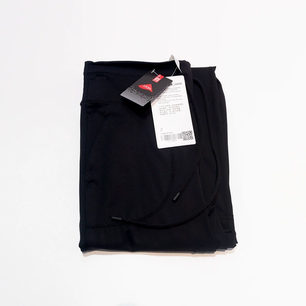 Black trousers