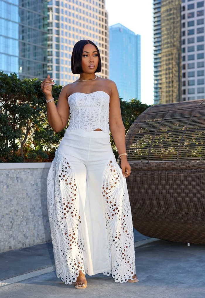 Buy Women's Clothing Online | Buy Trending Dresses for Women