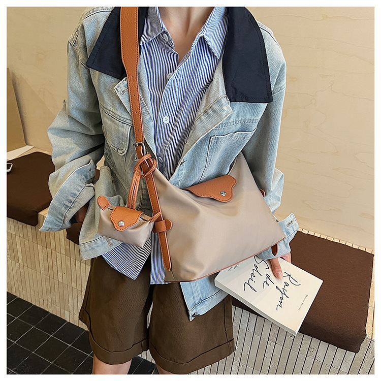 手提包时尚简约小众设计单肩斜挎包女休闲通勤百搭复古潮流饺子包|undefined