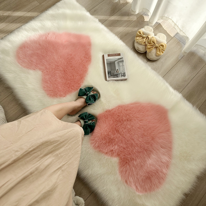 木馨居 Faux Wool Bedside Rug Pink Heart-Shaped Long-Haired Mat (Car Carpet) - middle-pink-heart-shaped-60120cm