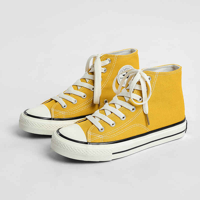 クラシックなハイカット1970年代レトロスニーカー、韓国版2025秋原宿風万能学生女子キャンバスシューズ、男女カップル向け