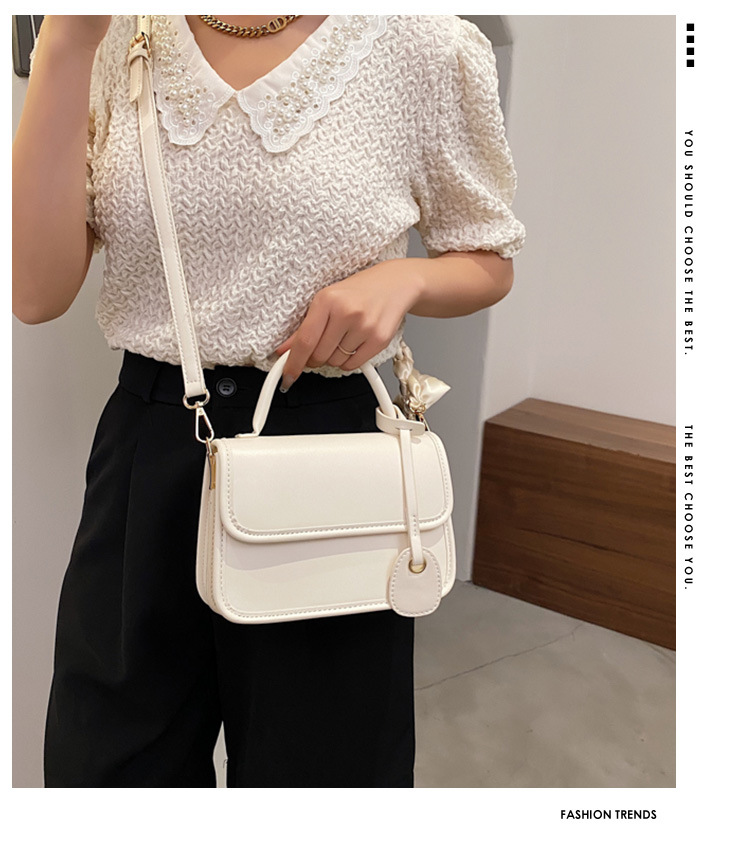 Fashion Solid Color Double Buckle Messenger Shoulder Bag display picture 25