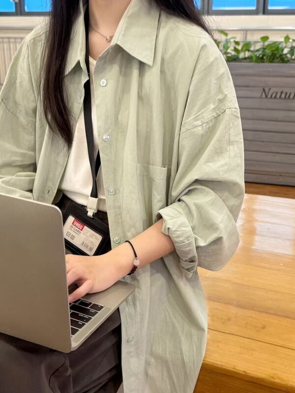 Korean-style retro layered pea green cotton shirt for women, loose and versatile, slimming, sun-protective, long-sleeved cardigan shirt
