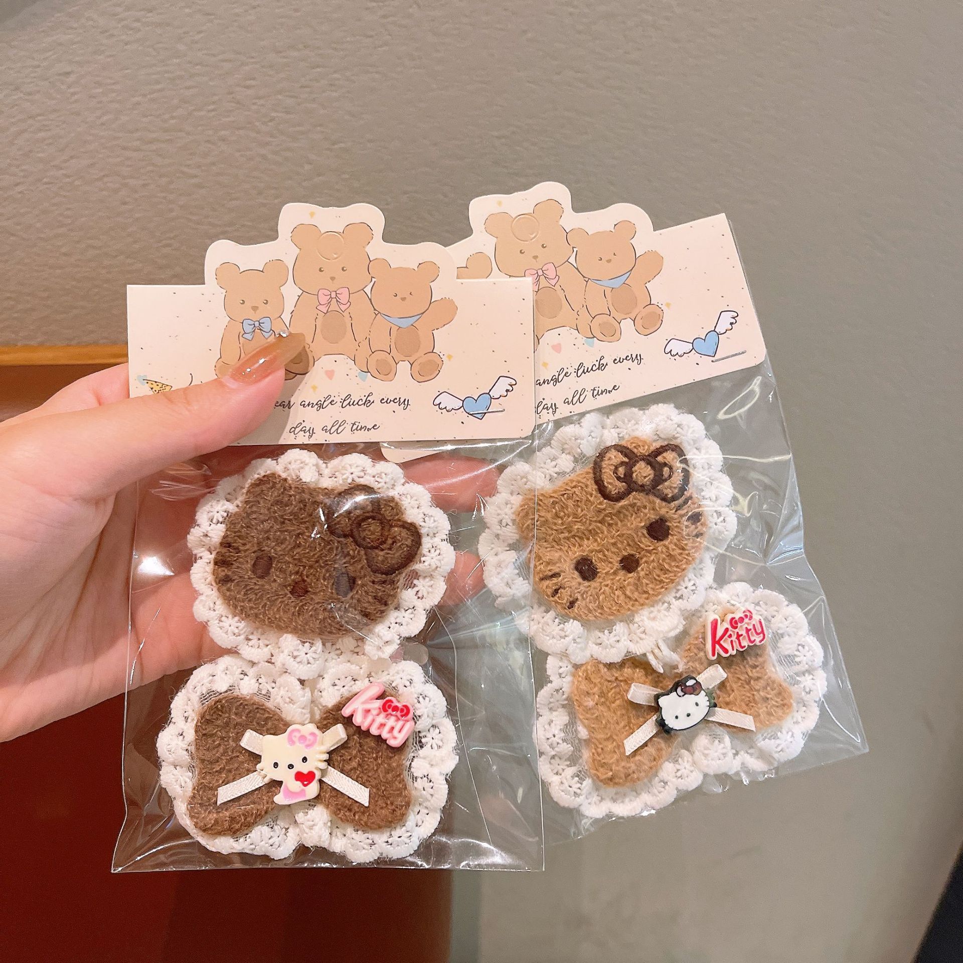 New Autumn and Winter Hair Accessories for Children, Plush Magic Tape Cartoon Bangs Stickers, Little Girls' Hair Fixer Magic Tape Hair Accessories