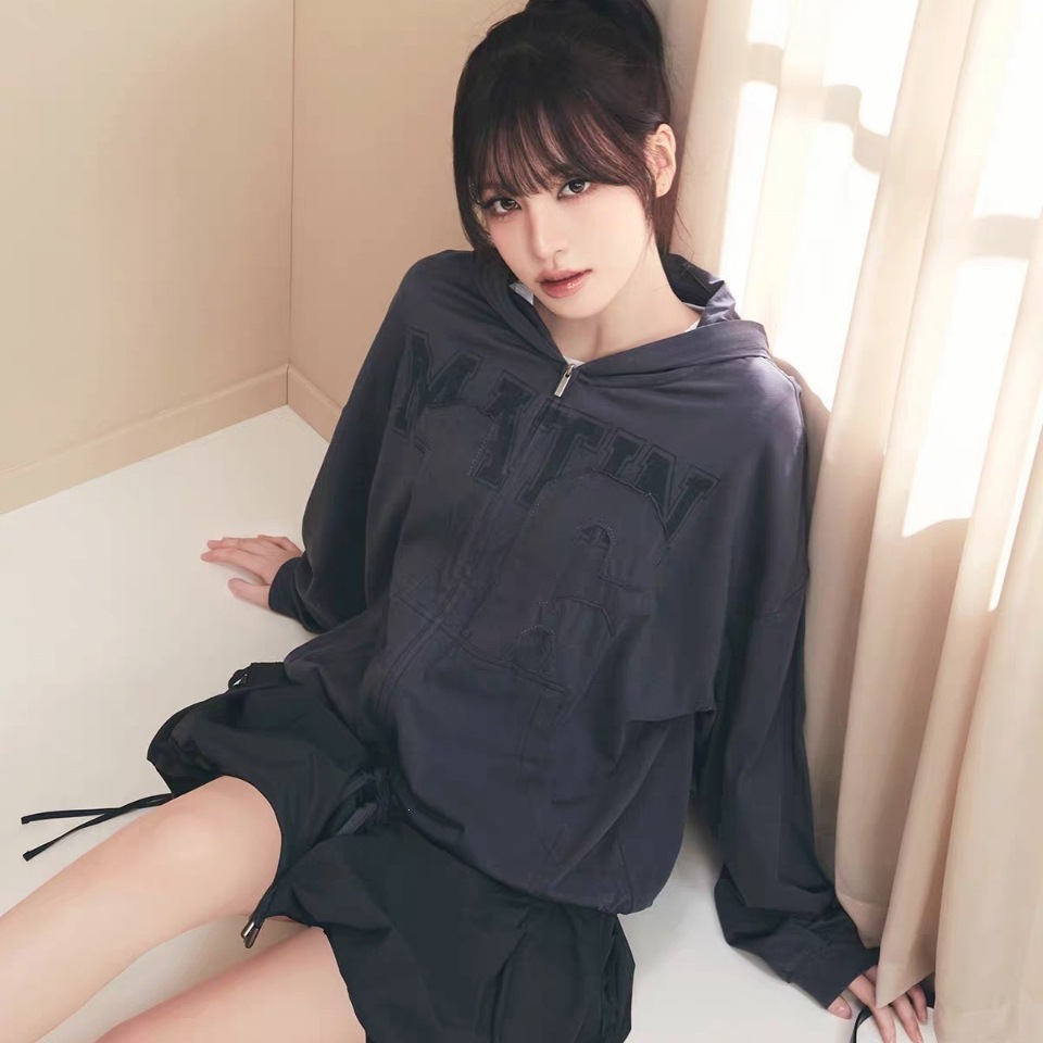 New jacket MK Jin Zhiyuan Liz co-branded sports jacket, fashionable and trendy, sun-protective, lightweight cardigan top