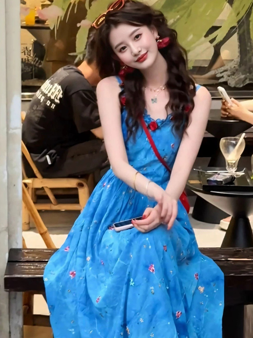 度假风出游出片多巴胺连衣裙女2026新款夏日绝美韩系独特漂亮裙子