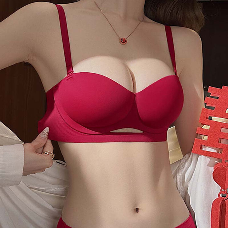 Red Intimates for Women in Their Zodiac Year, Small Breasts Are Pushed Together to Make Them Look Bigger, Thick, Seamless and Comfortable, Wedding Bride 2026 Year of the Horse Bra