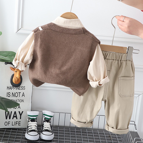  handsome boys 'spring suit for boys and babies, British sweater cardigan, children's gentlemen's spring and autumn three-piece set