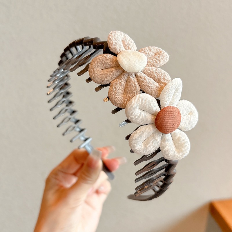 Otoño y invierno leche de café lindas flores peinadas peinadas de cabello para niños dibujos animados cinturón de cabeza de dientes antideslizantes peinadas de cabello para mujeres