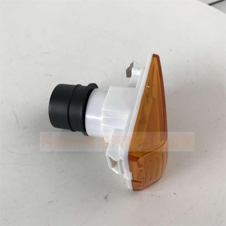 1304787 / 1315121 Fábrica de accesorios adaptada a la luz lateral del camión de Scania