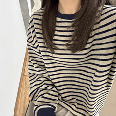 撞色复古条纹内搭打底衫女新款宽松显瘦圆领针织上衣入秋韩系穿搭