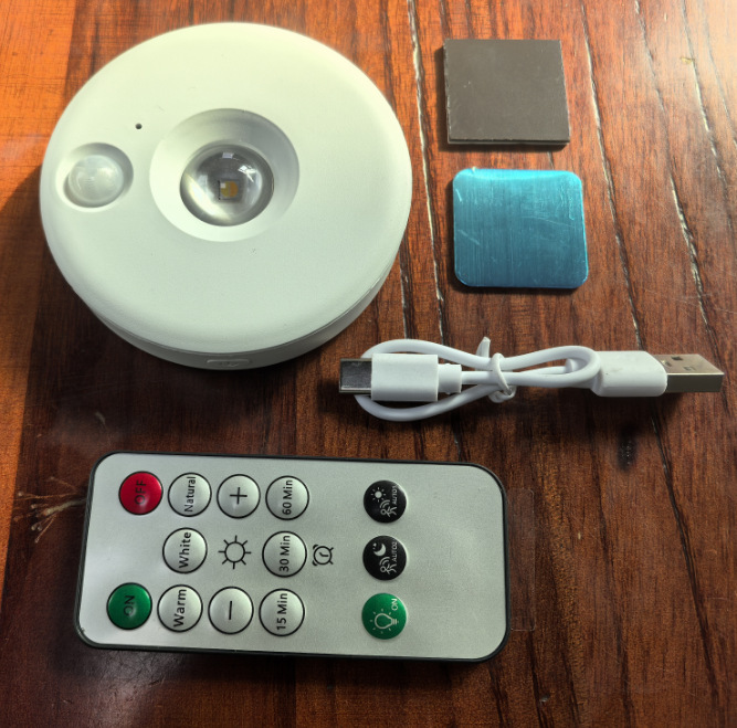 充電式スマートセンサーキャットアイナイトライトリモコンワインキャビネットスポットライトキャビネットショーケースヒルライト手作り雰囲気ライト