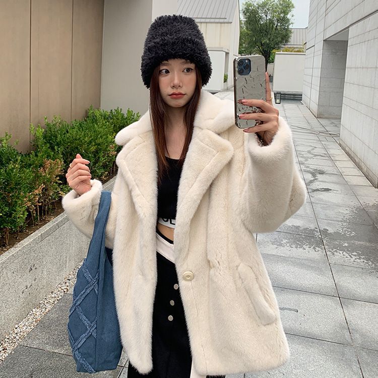 2026 New Mink Fur Coat for Women, Autumn and Winter Loose Teddy Style, Warm and Fashionable Artificial Fur Mink Coat