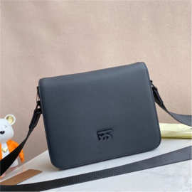 B宝?莉经典款Alfre信使包男士单肩斜挎差包图片实拍