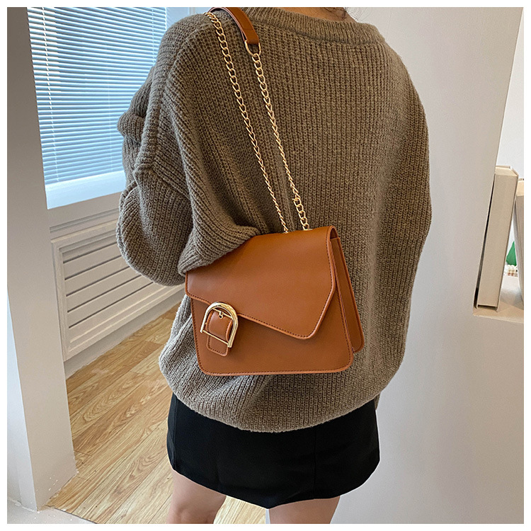 Women's Medium Pu Leather Solid Color Streetwear Square Lock Clasp Square Bag display picture 2