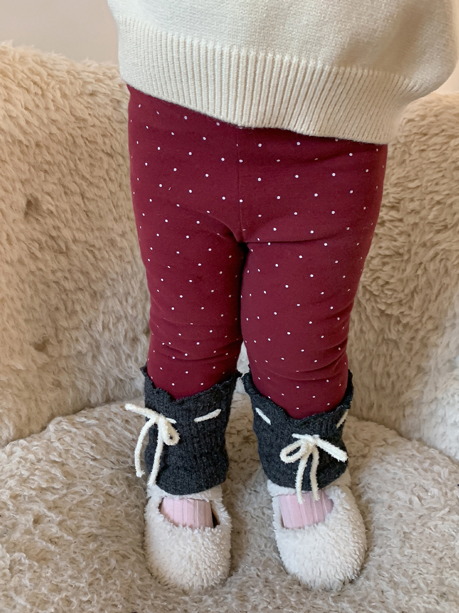 Un bebé de invierno más calzoncillos gruesos de terciopelo niñas de invierno 2024 nuevos pantalones infantiles de invierno otoño