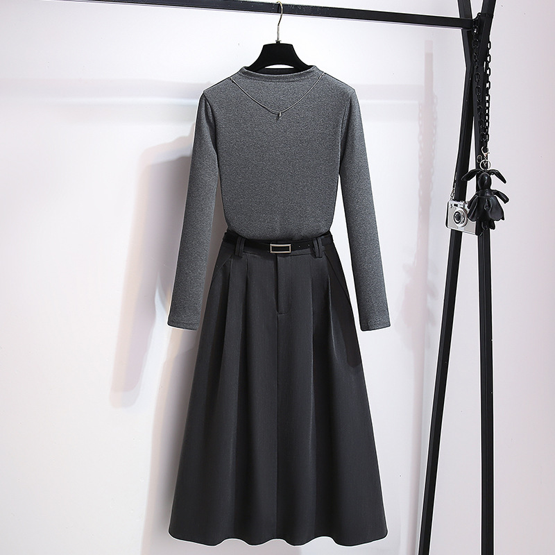 グレーのタートルネックトップスーツとスカートのツーピーススーツ女性用2025春と夏の新しいスタイルの5月1日の服装|undefined