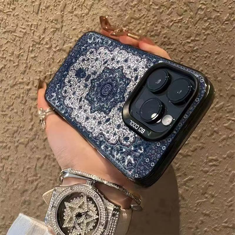 El nuevo patrón de tótem es adecuado para la carcasa del teléfono móvil iphone16 Apple 15promax/14 personalidad 13pro12 Europa y América