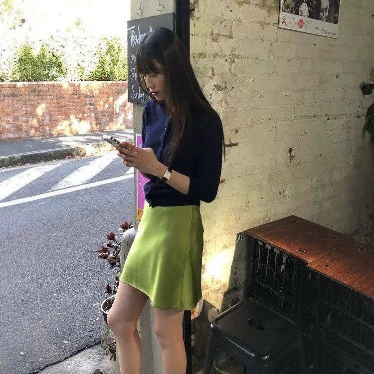 Heavy Weight Imported Triacetate Skirt, Fruit Green Satin Glossy Elastic Waist Bias Cut A-Line Fishtail Mini Skirt for Vacation