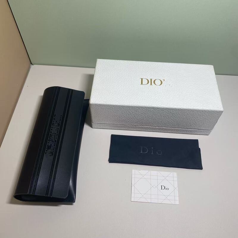 Di Brand New Sunglasses Case, Sunglasses Box, Wholesale in Stock, Glasses Case Set, Leather Storage Box