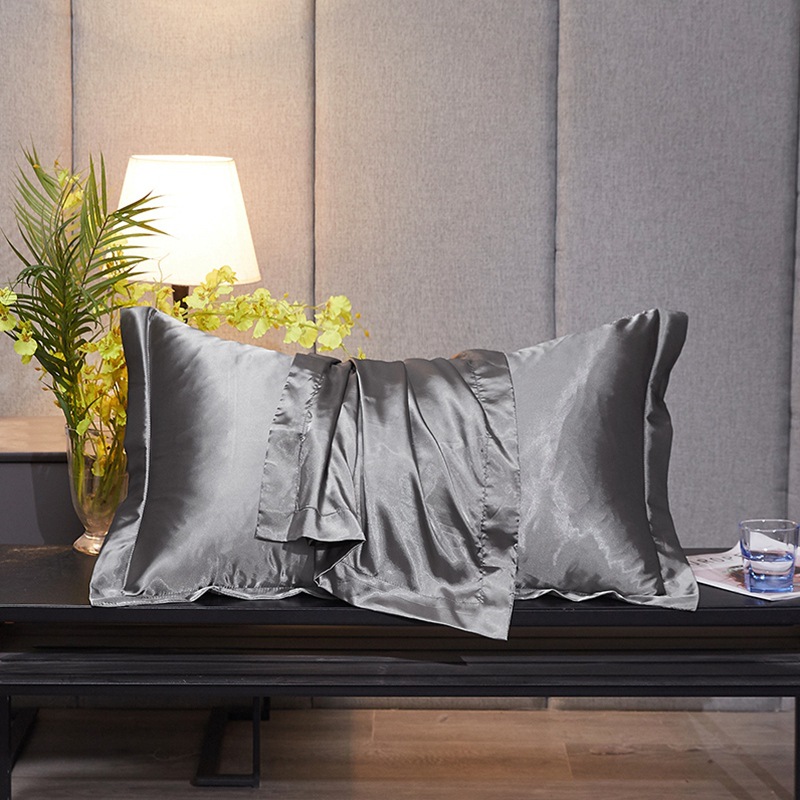 Silk pillowcase