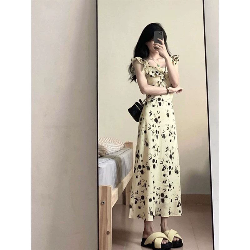Чайный перерыв Французский маленький летающий рукав цветочный платье женский летний 2024 новый дизайн чувство талии тонкая темпераментная длинная юбка
