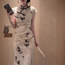新中式复古旗袍改良年轻款少女高级感2025新款夏装国风碎花连衣裙