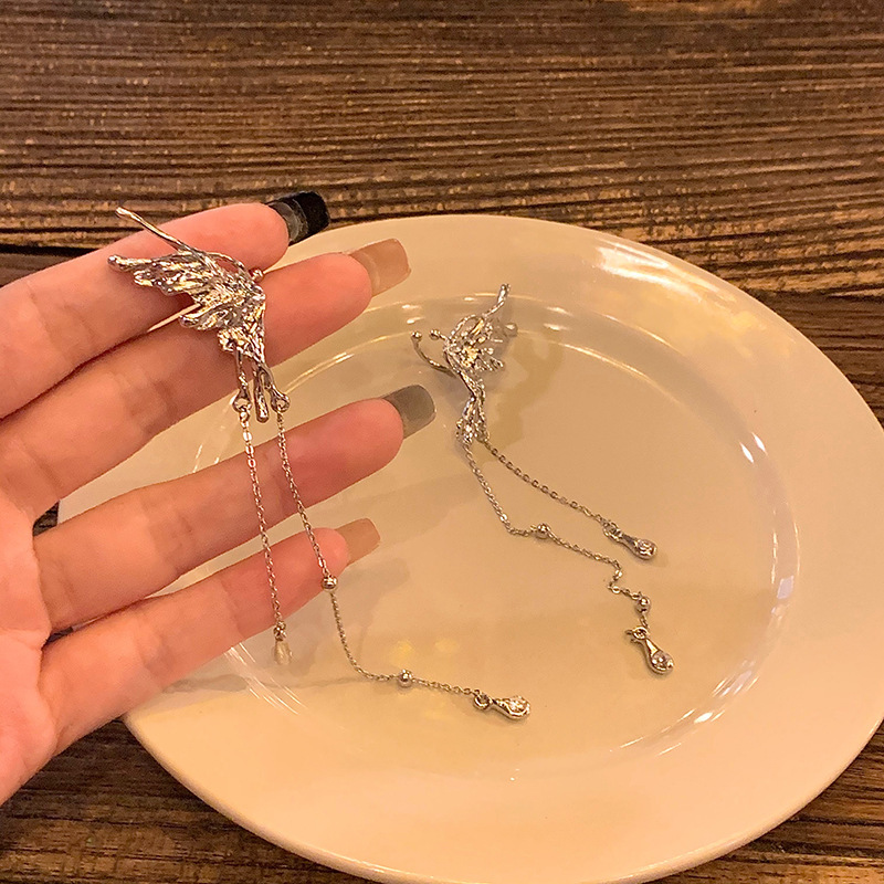 Super fairy elf butterfly tassel ear clip female online popular non-pierced ear bone clip high-grade ear hanging earrings fashion
