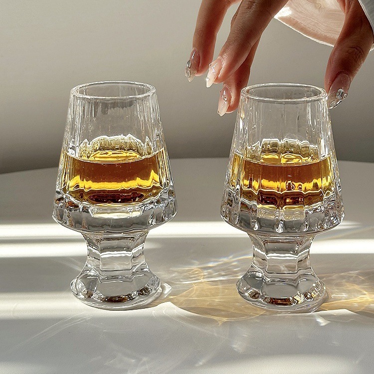 Taza de fragancia de whisky de alta calidad ins rayado engrosada cristal copa de vino extranjero taza de degustación de vino tinto del hogar