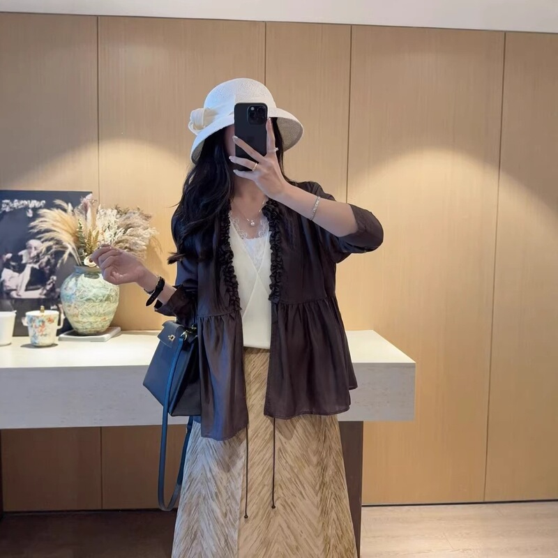 French-Style Design Doll Shirt with Floral Ruffles, V-Neck Silk Top with Drawstring Tie at the Chest for Women French-Style Design Doll Shirt with Floral Ruffles, V-Neck Silk Top with Drawstring Tie at the Chest for Women