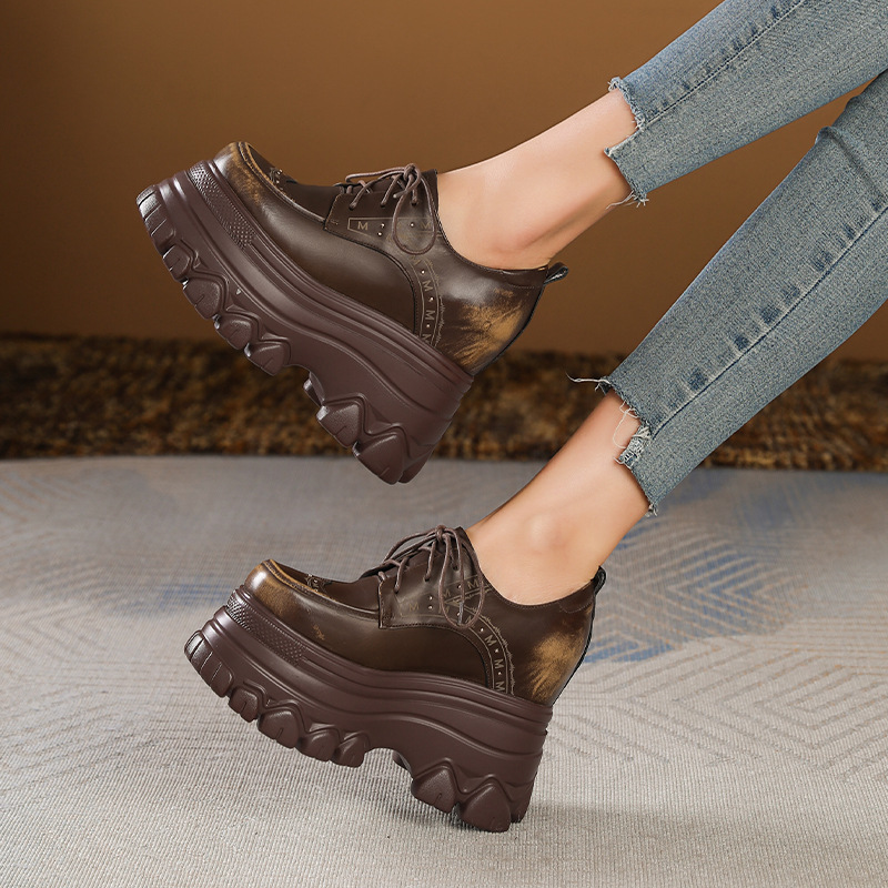 Giày sneaker nữ đế dày phong cách Anh quốc cổ điển, dây buộc, gót 12 cm — màu nâu