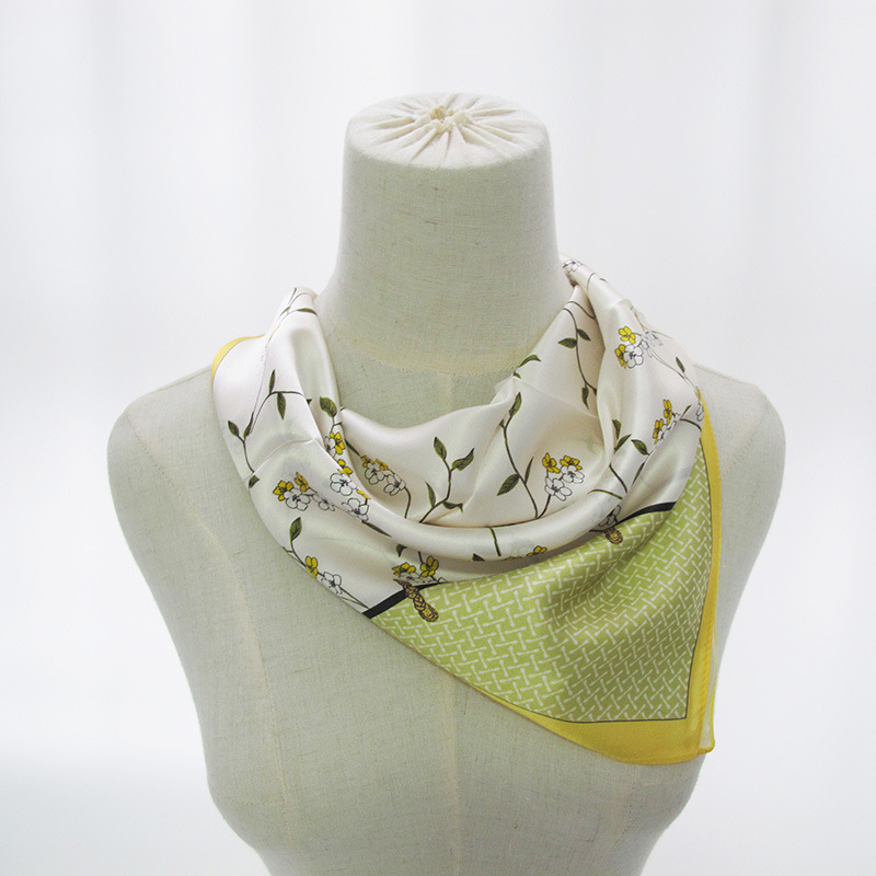 新款2021清新时尚印花丝巾小方巾 日常好搭印花方巾厂家现货供应|ms