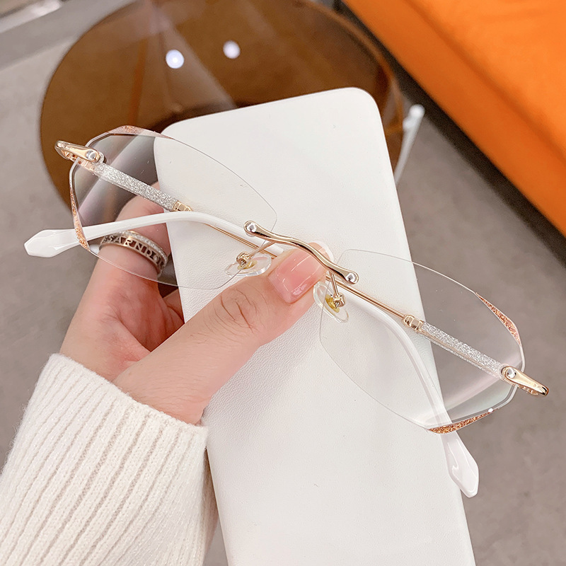 New Diamond trimming frameless Starlight thin flash old men and women Fashion anti-blue light factory wholesale presbyopic glasses New Diamond trimming frameless Starlight thin flash old men and women Fashion anti-blue light factory wholesale presbyopic glasses