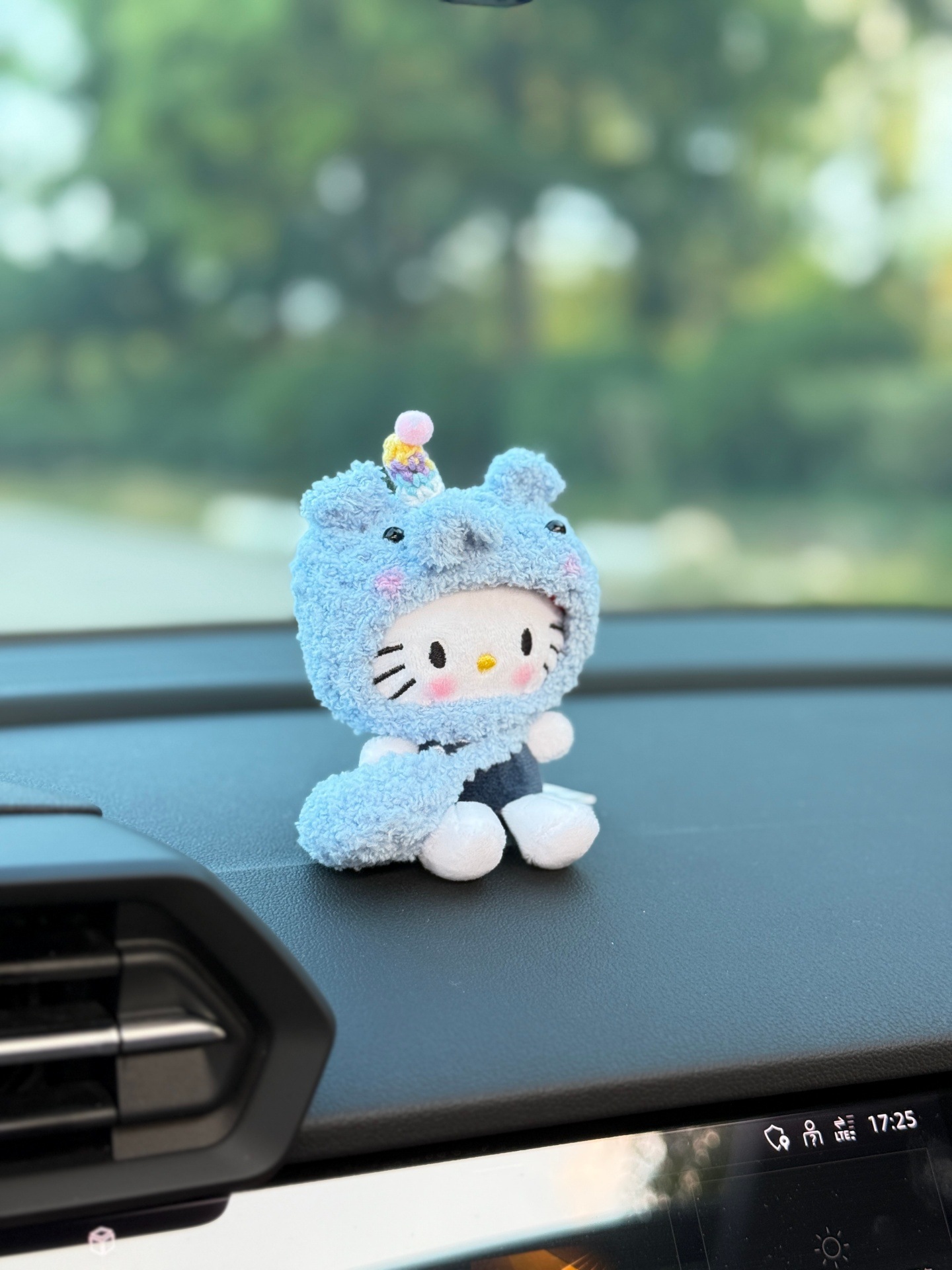Cartoon Plush Cute Doll Car Ornaments 2025 New Car Dashboard Center Console Car Interior Decorations