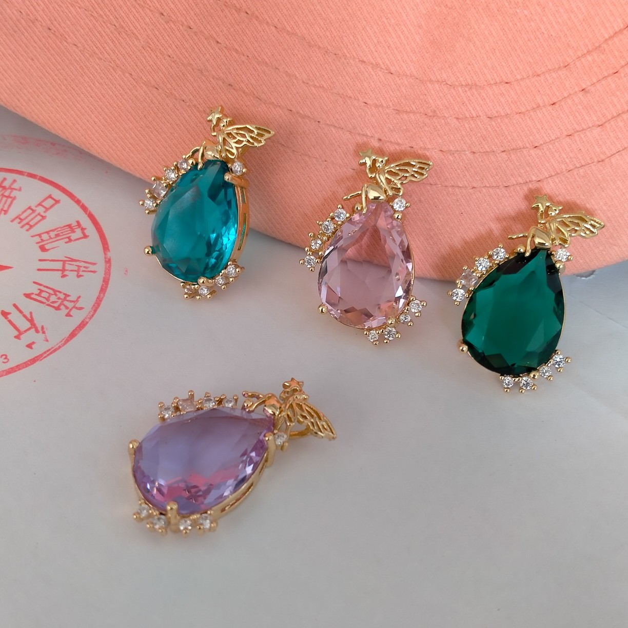 Fashionable pendant