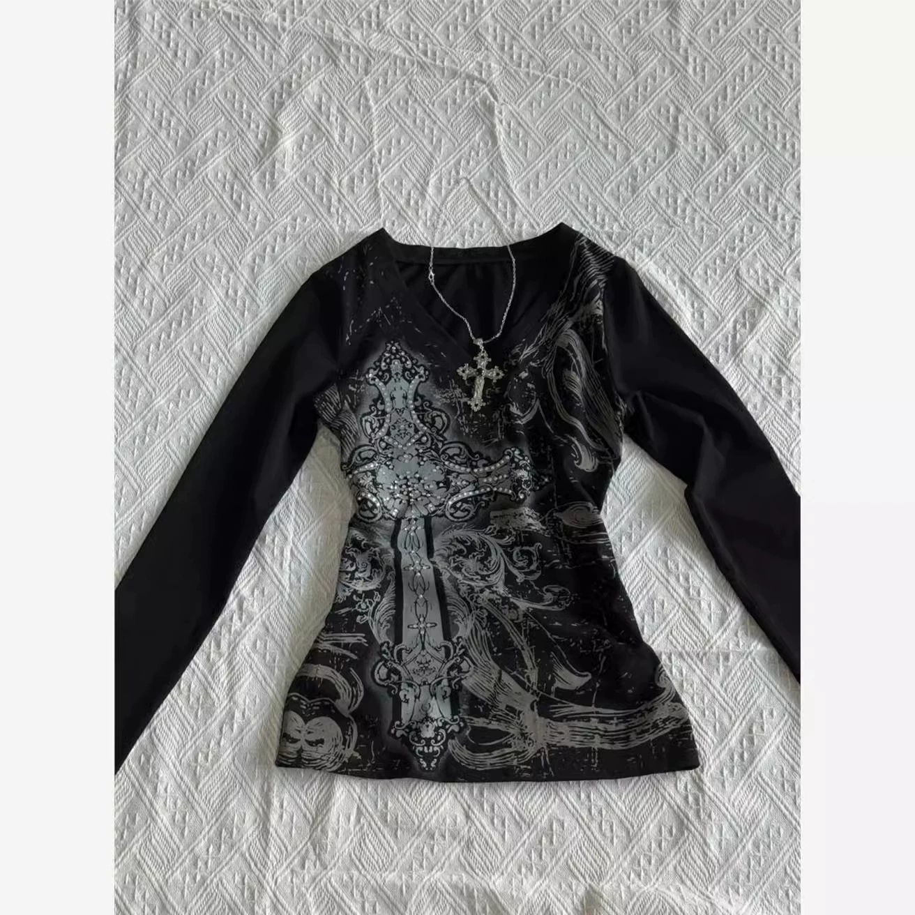 Американский азиатский культурный дизайн черный принт футболка женская осень y2k чистый V-образный вырез футболка с длинным рукавом